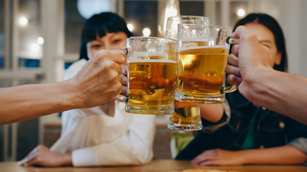 Sering Minum Alkohol, Waspadai Perlemakan Hati